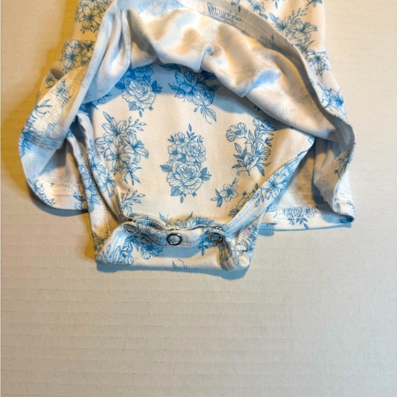 House Of LooLous Bamboo Floral Play Dress Size 3-6 Months - Picture 3 of 4